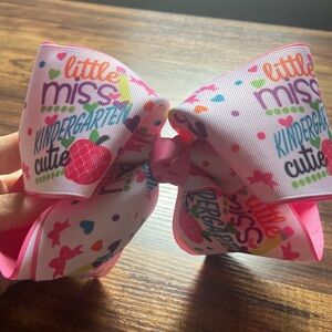 8 in Auntie Kate bow